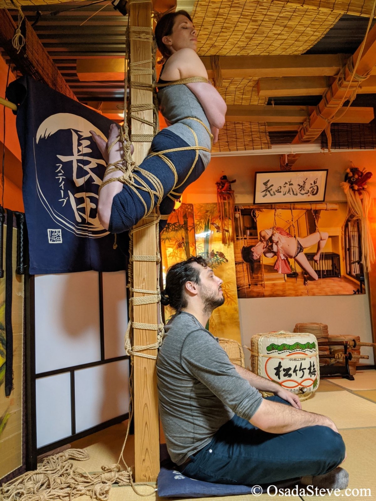 Pole suspension – Kinbaku.com